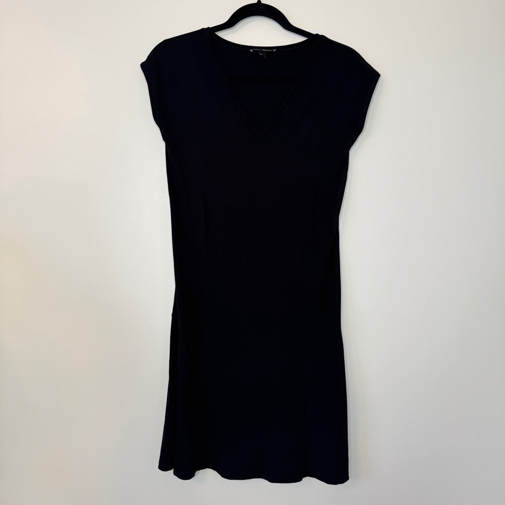 Isabella Oliver Maternity Dress V Neck Cap Sleeve Black Flair Mini Skirt Sz 2